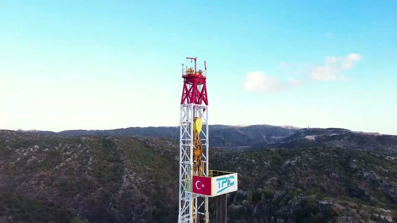 Bakan Bayraktar: Enerjide merkez ülke olmak artık mümkün