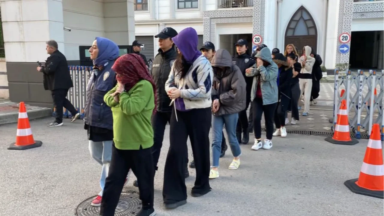 Bungalov ilanlarıyla vurgun yaptılar! Vatandaşları böyle tuzağa düşürdüler