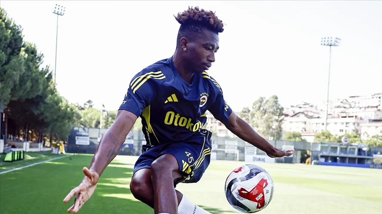 Fenerbahçe'de Lewandowski sürprizi! Tedesco son noktayı koydu