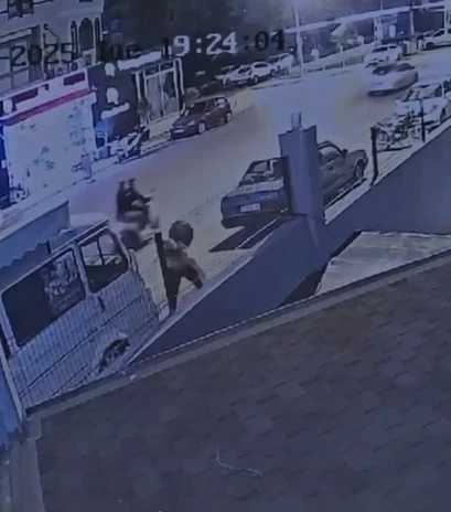 Alanya’da dehşet verici saldırı: Yolda yürüyen Ukraynalı kadının yüzünü çizdi!