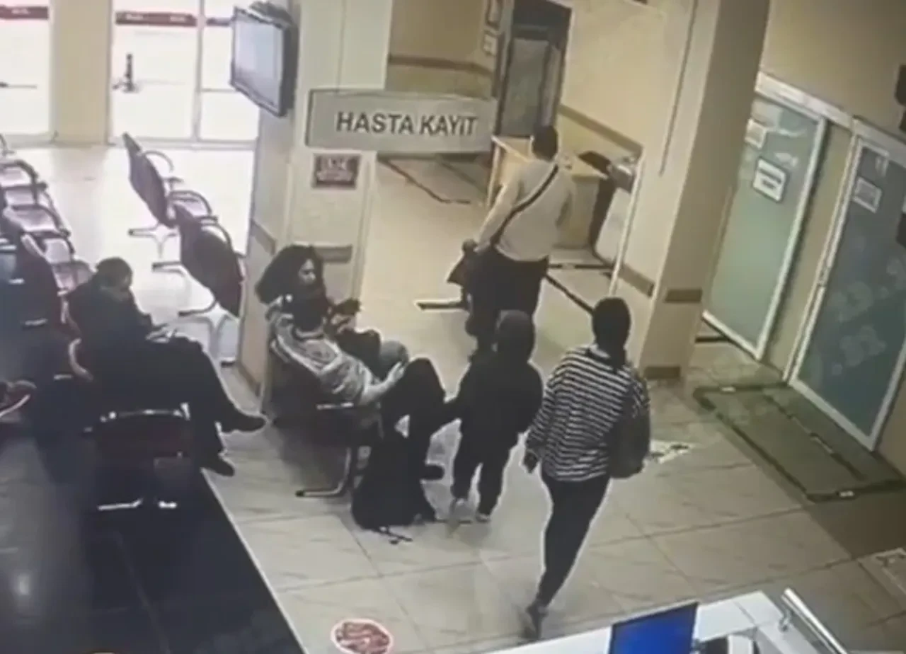 İstanbul'da gıda zehirlenmesi alarmı! Son durumu İl Sağlık Müdürü duyurdu