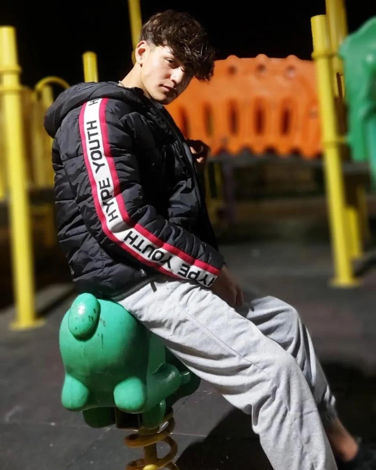 Kafede 'yan baktın' kavgası sokağa taştı! Genci, 17 yaşındaki çocuk öldürdü