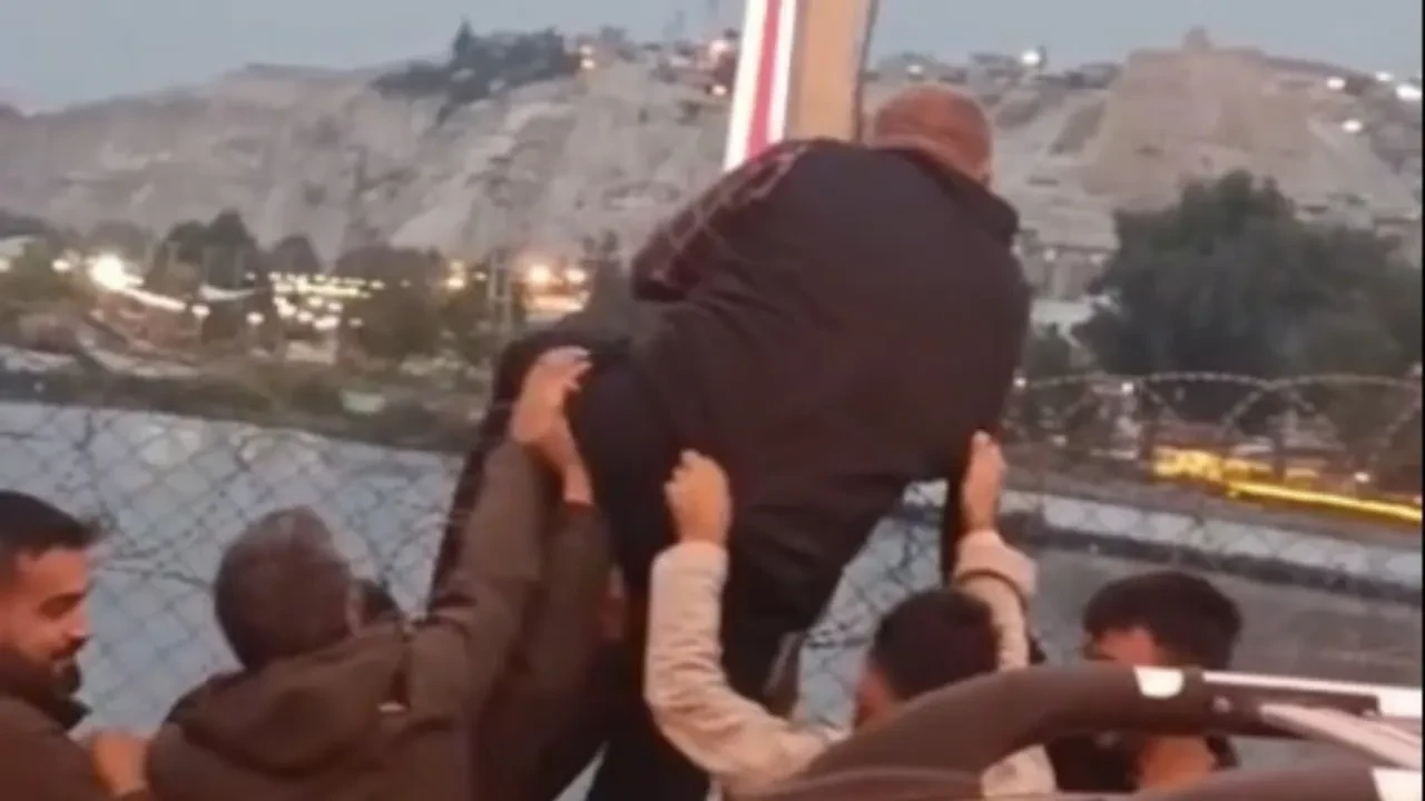 Köprüde intihar girişimi! Son anda engellendi