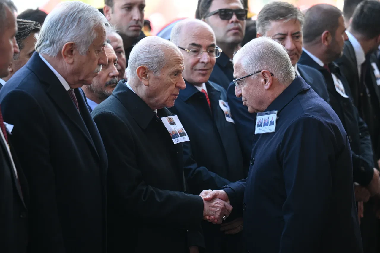 MHP lideri Bahçeli'den "Beni Devlet Bahçeli’ye götürün" diyen şehit babasına telefon