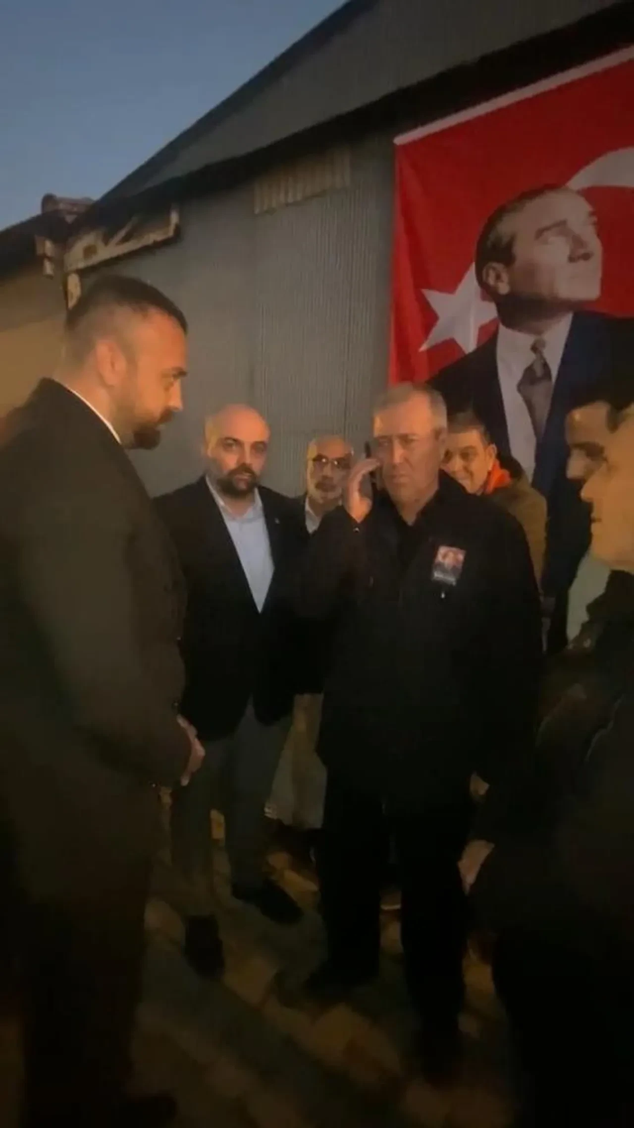 MHP lideri Bahçeli'den "Beni Devlet Bahçeli’ye götürün" diyen şehit babasına telefon