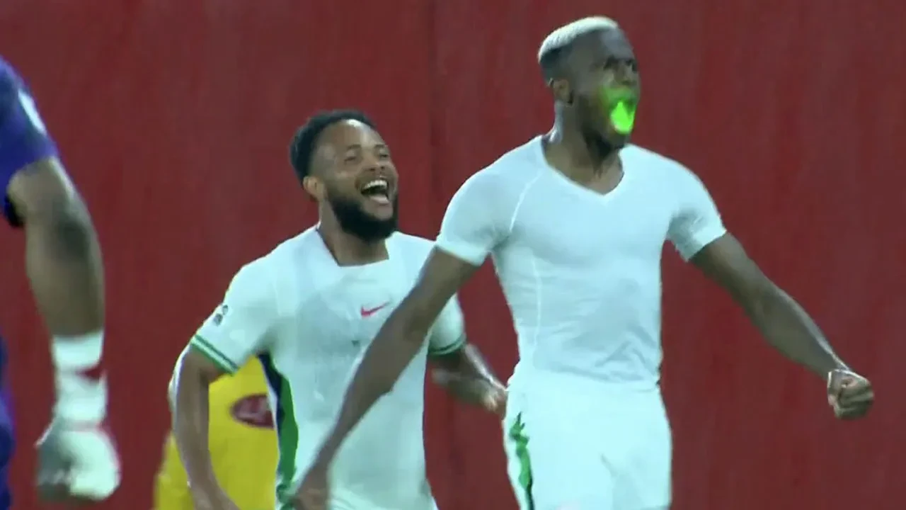 Osimhen bu kez Lemina'yı üzdü! Uzatmalarda fişi çekti