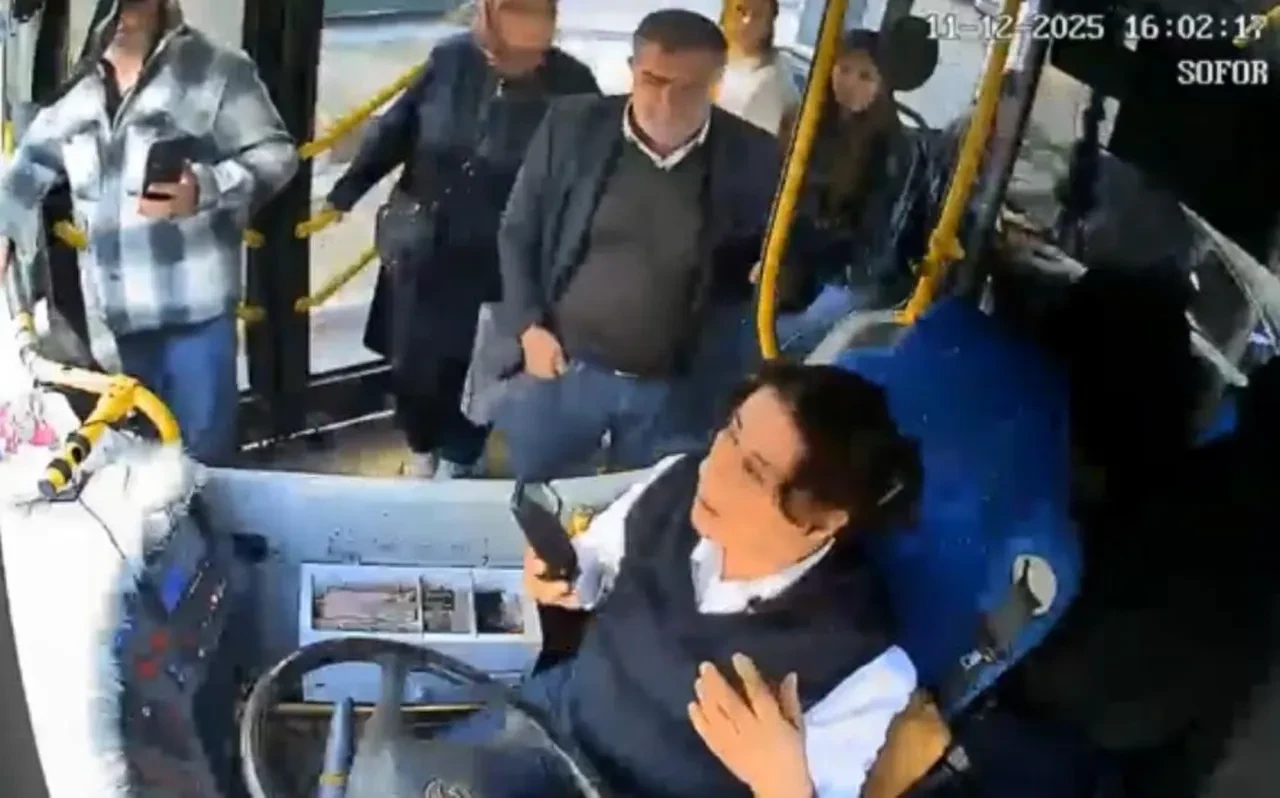 Trafik magandası, otobüs şoförü kadına dehşeti yaşattı! O anlar saniye saniye kameralara yansıdı