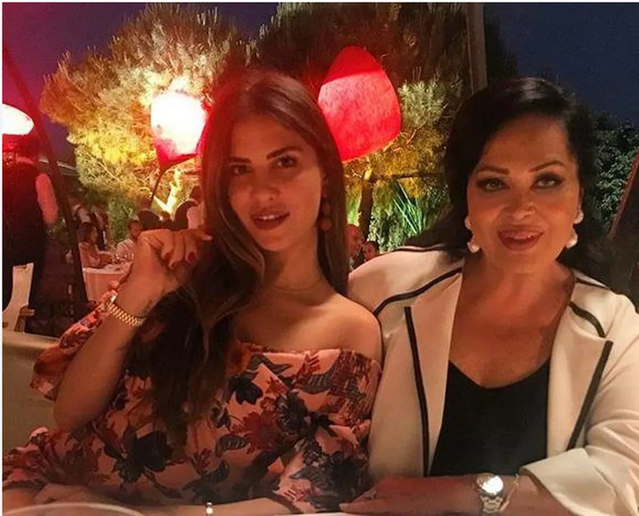 Yağmur Ünal, annesi Türkan Şoray ve kardeşi Irmak Ünal'ın son sağlık durumuyla ilgili konuştu