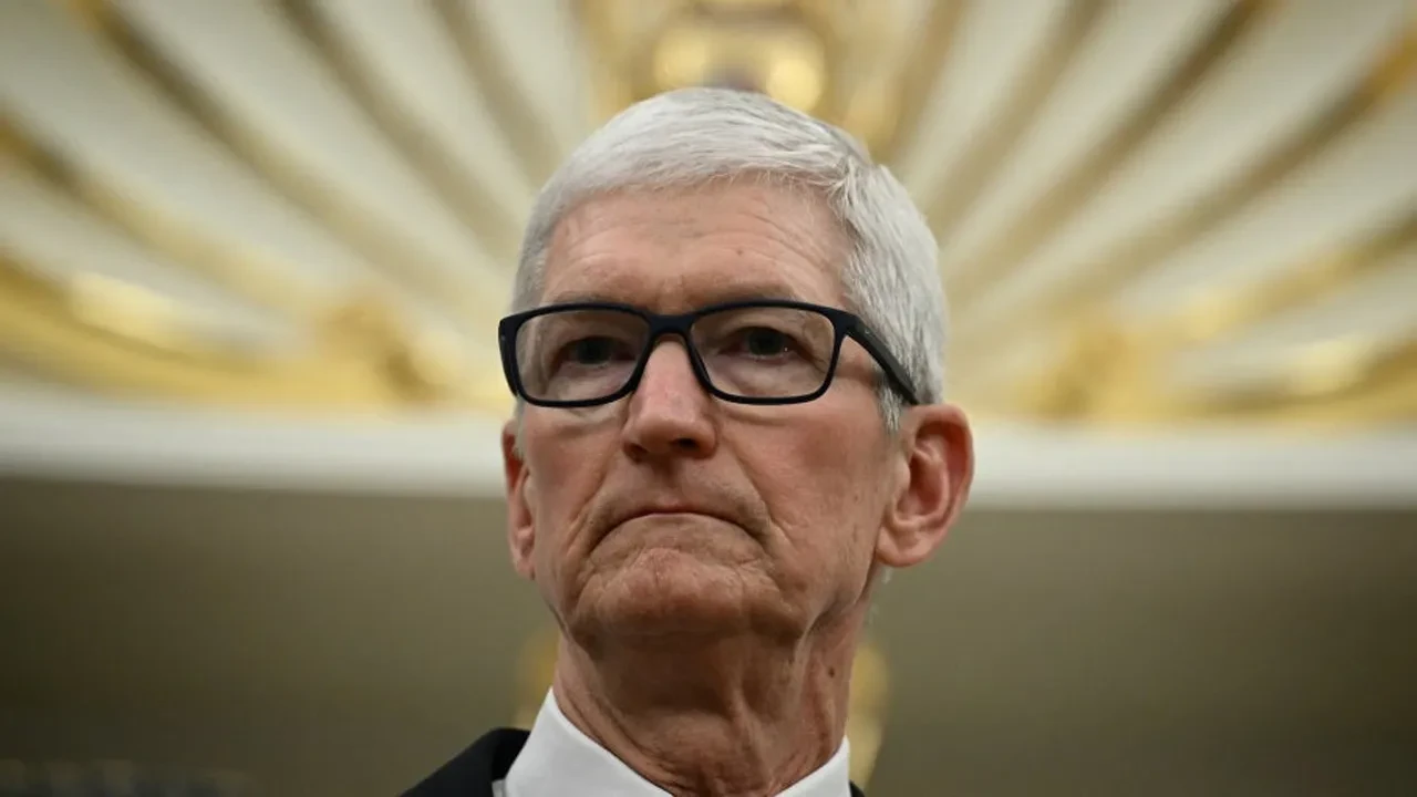 Apple CEO'su Tim Cook görevi bırakabilir: Yerine gelecek isim belli oldu