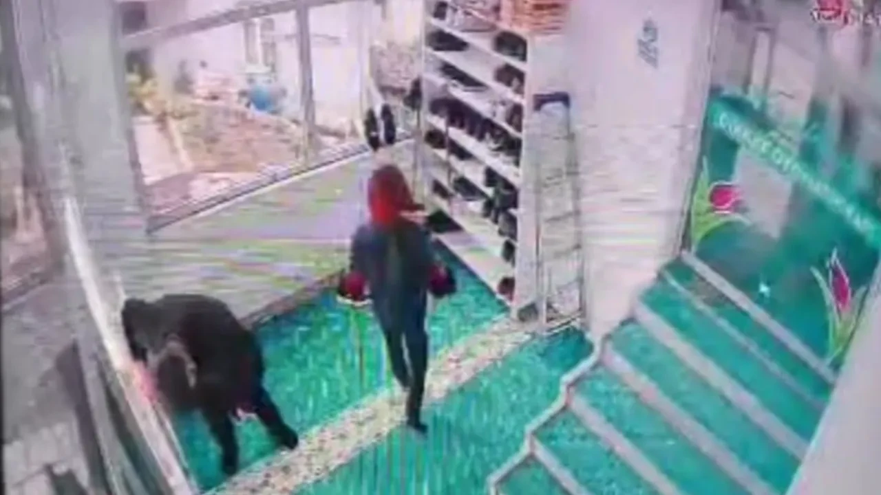 Cuma namazı için geldiği camide kalp krizi geçirdi