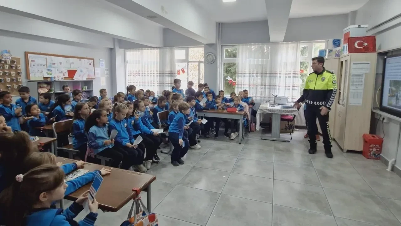 İlkokul öğrencilerine dedektif eğitimi