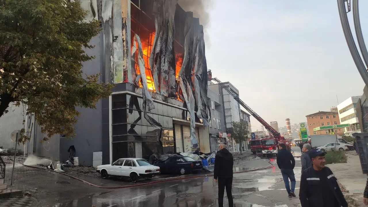 Kocaeli'deki yangın faciasından acı haber: Ölü sayısı 7'ye yükseldi