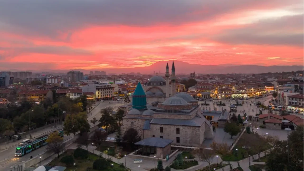 Konya'da kartpostallık gün batımı manzaraları beğeni topladı
