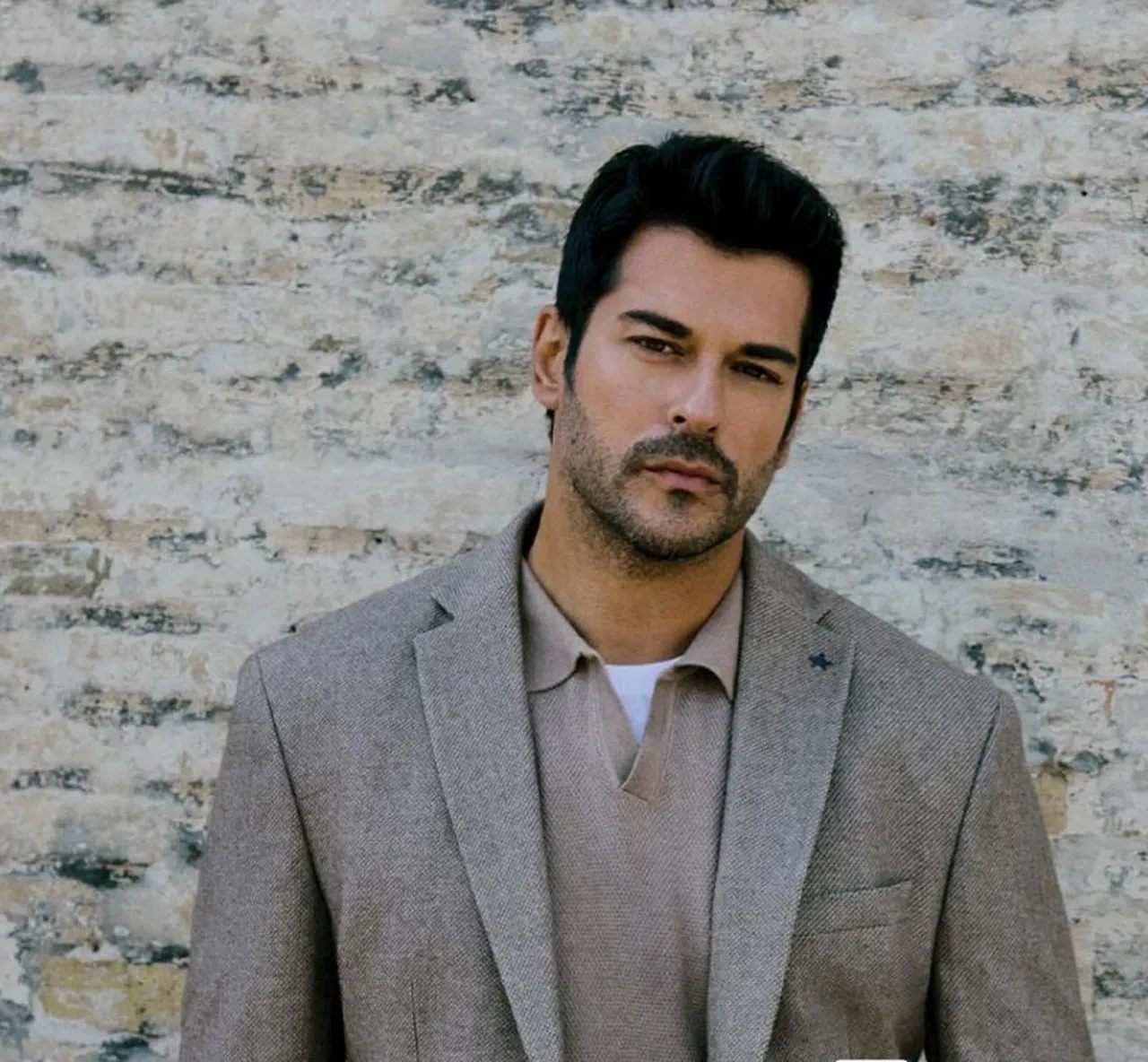 Kuruluş Osman'dan ayrılan Burak Özçivit'in yeni projesi! Kariyerinde bir ilk 