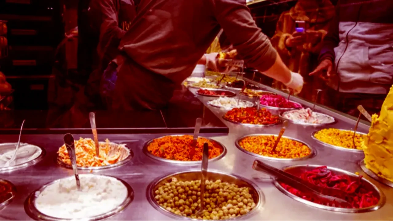 Midye ve kumpir faciasında şoke eden gelişme! Böcek ailesinin kaldığı otelde 2 yeni vaka 