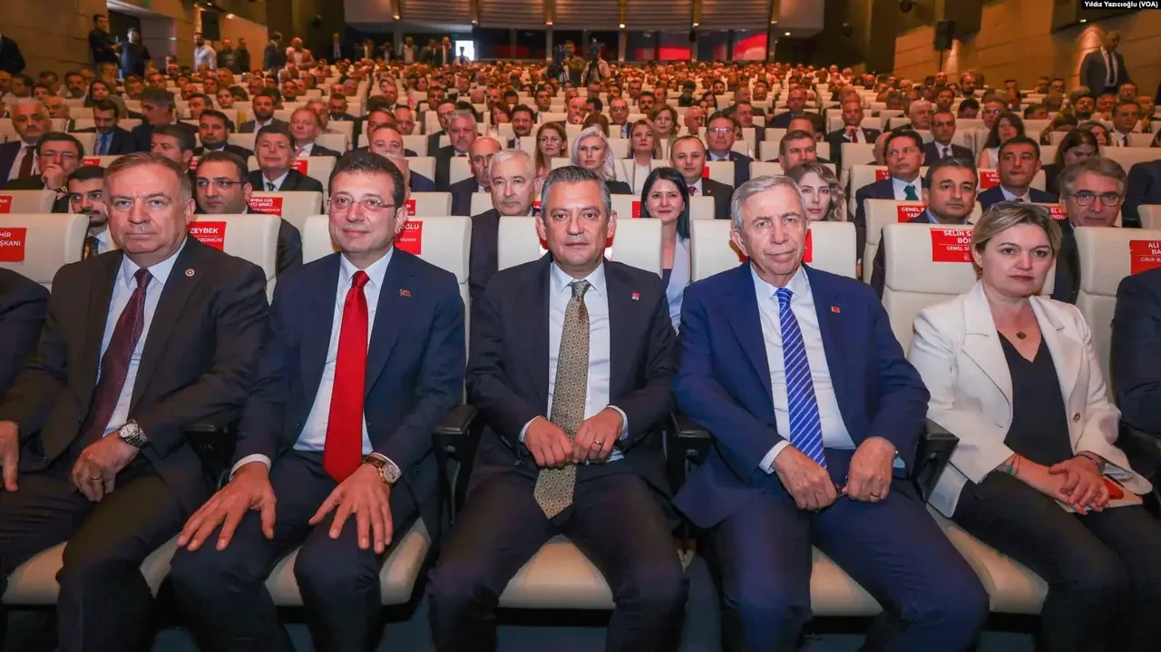 Özgür Özel Cumhurbaşkanı adaylığını ilan etti! Fatih Atik'ten gündemi sarsacak ifadeler: Ekrem İmamoğlu ve Mansur Yavaş'tan vazgeçti