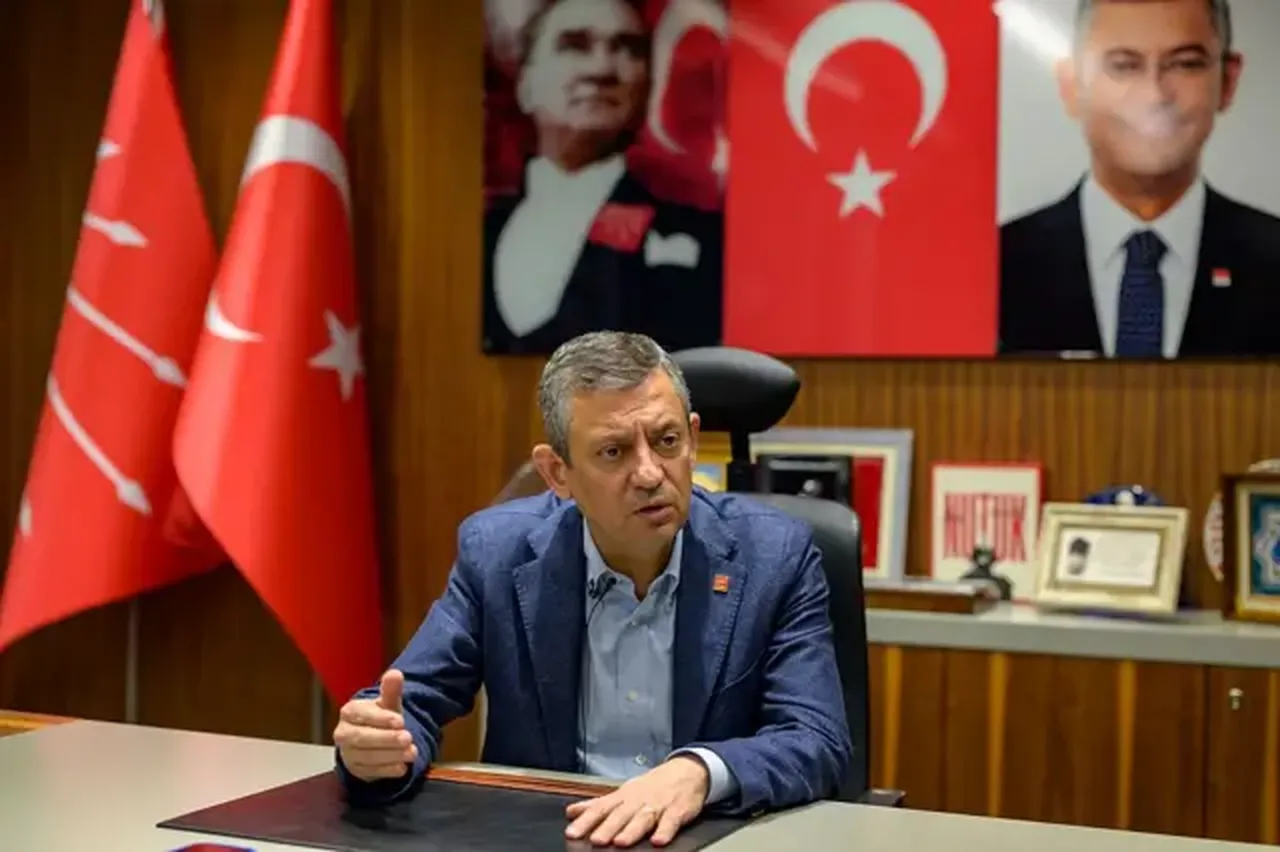 Özgür Özel Cumhurbaşkanı adaylığını ilan etti! Fatih Atik'ten gündemi sarsacak ifadeler: Ekrem İmamoğlu ve Mansur Yavaş'tan vazgeçti