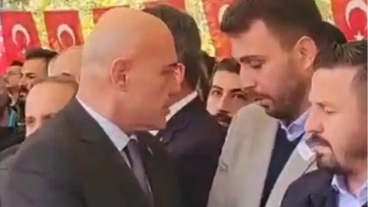 Şehit cenazesinde sıra gerginliği: Turhan Çömez AK Partili vekil ile tartıştı