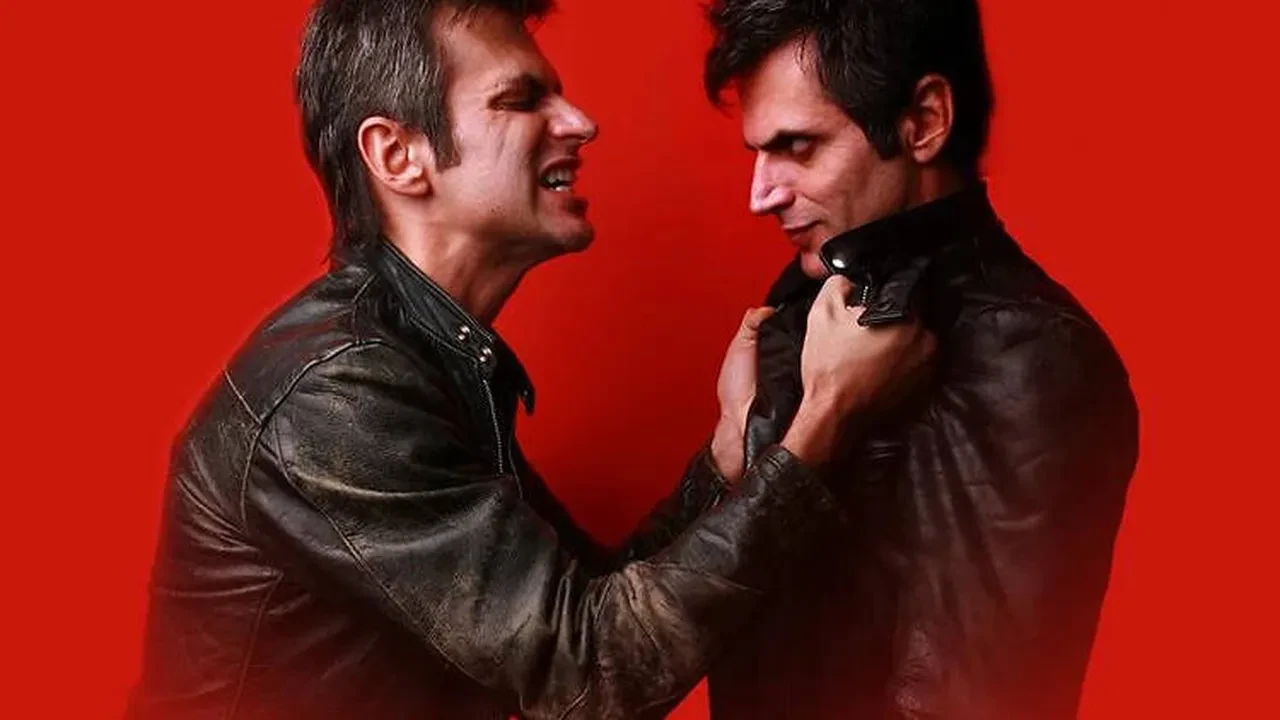 Teoman'dan itiraf: "Neredeyse hiç rock yıldızı olarak yaşamıyorum, gündelik hayatım sıradan ve monotondur"