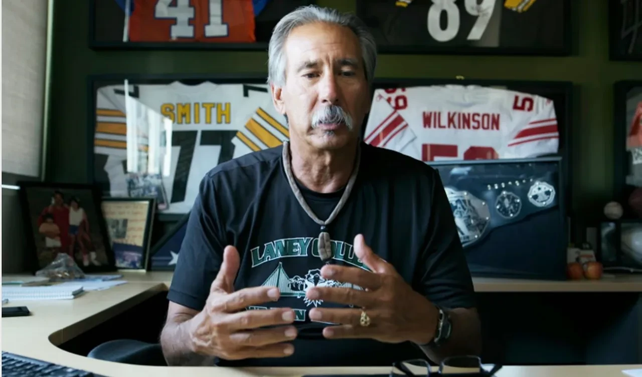 Ünlü oyuncu John Beam üniversite kampüsünde öldürüldü