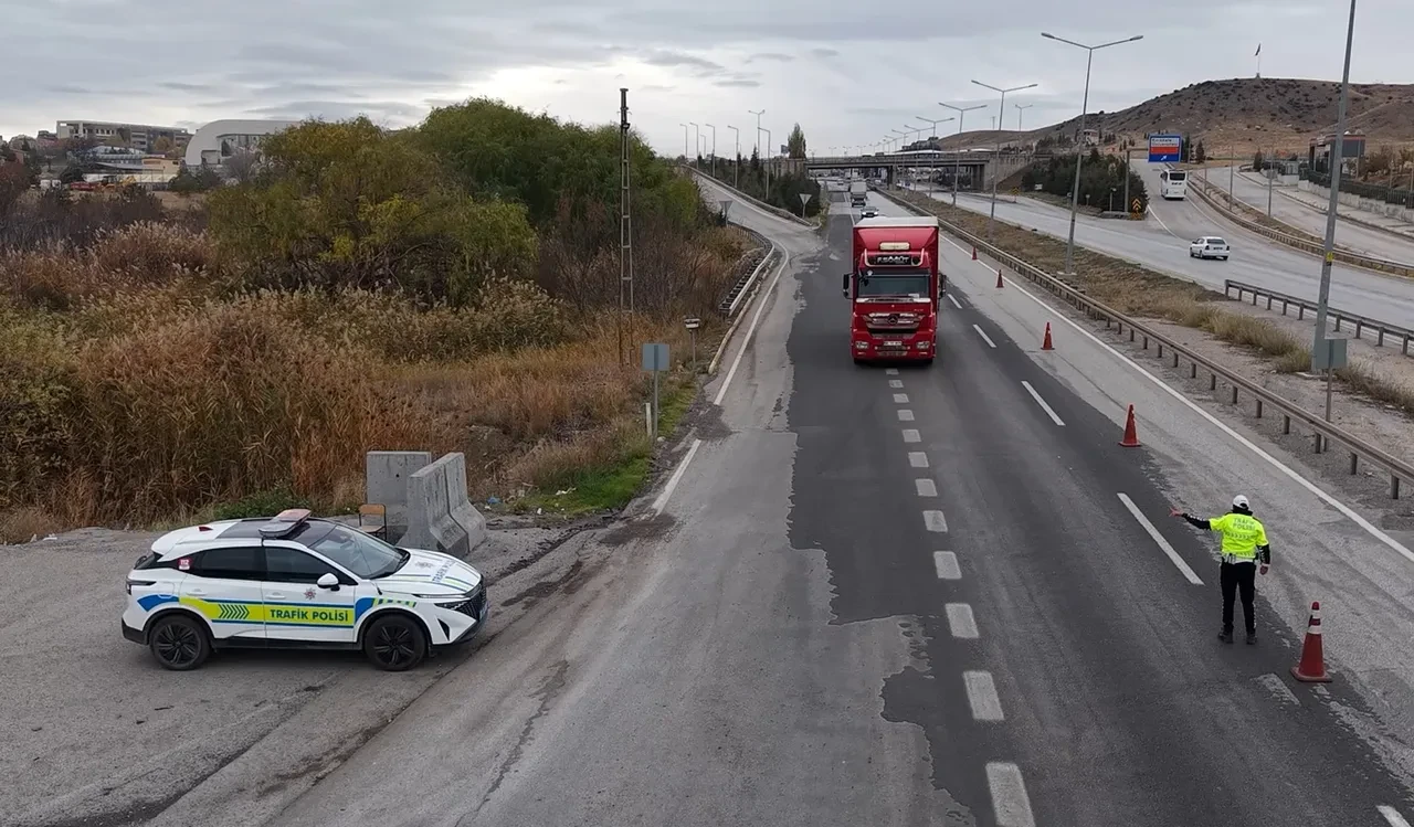 43 ilin geçiş noktasında kontrol: Kış lastiği denetimleri başladı! Taktırmayana cezası var