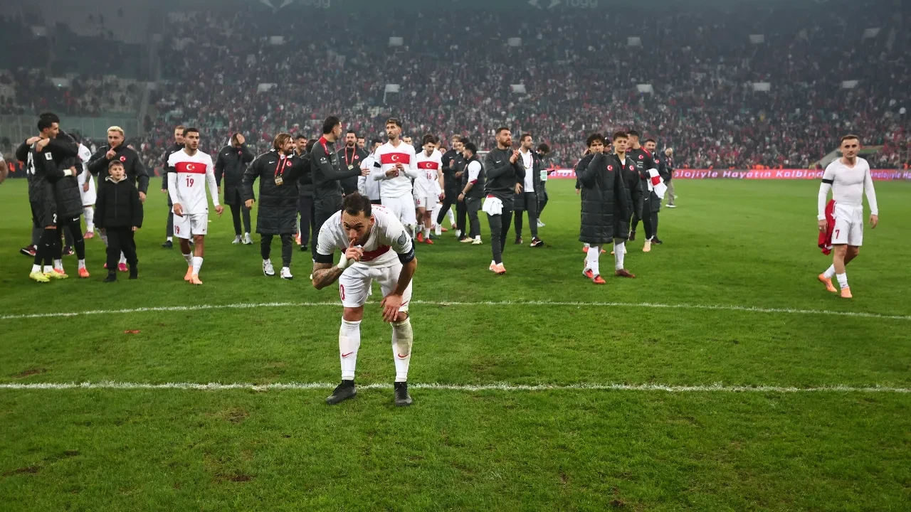 A Milli Takım'da İspanya maçı öncesi kritik gelişme!