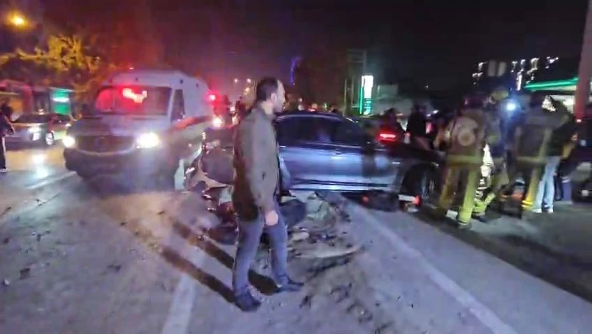 Bursa'da trafik kazası: Mudanya Yolu'nda çarpışan araçlar can aldı