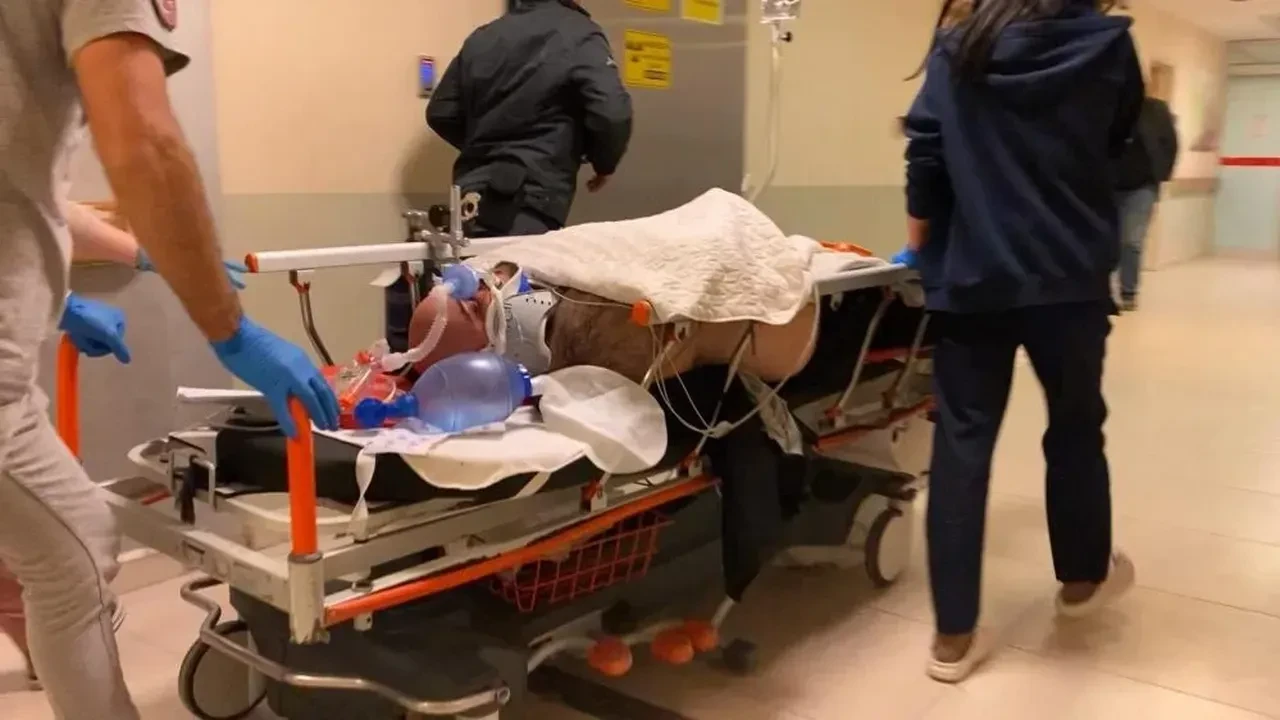 İnegöl'de otomobilin çarptığı scooter sürücüsü ağır yaralandı