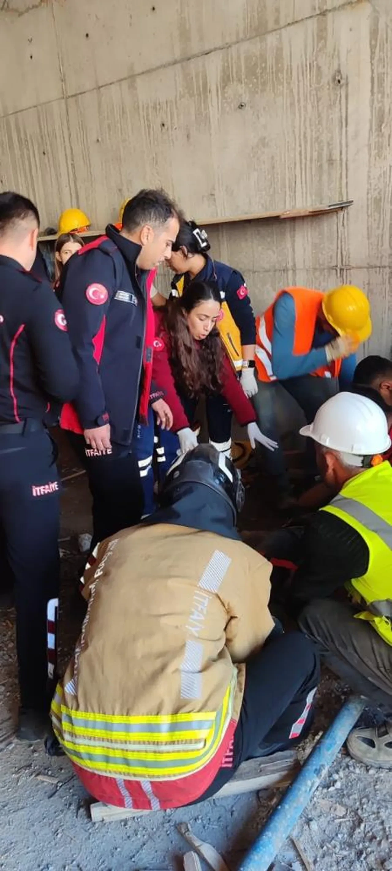 Kahramanmaraş'ta inşaatta iskele çöktü: 1 yaralı