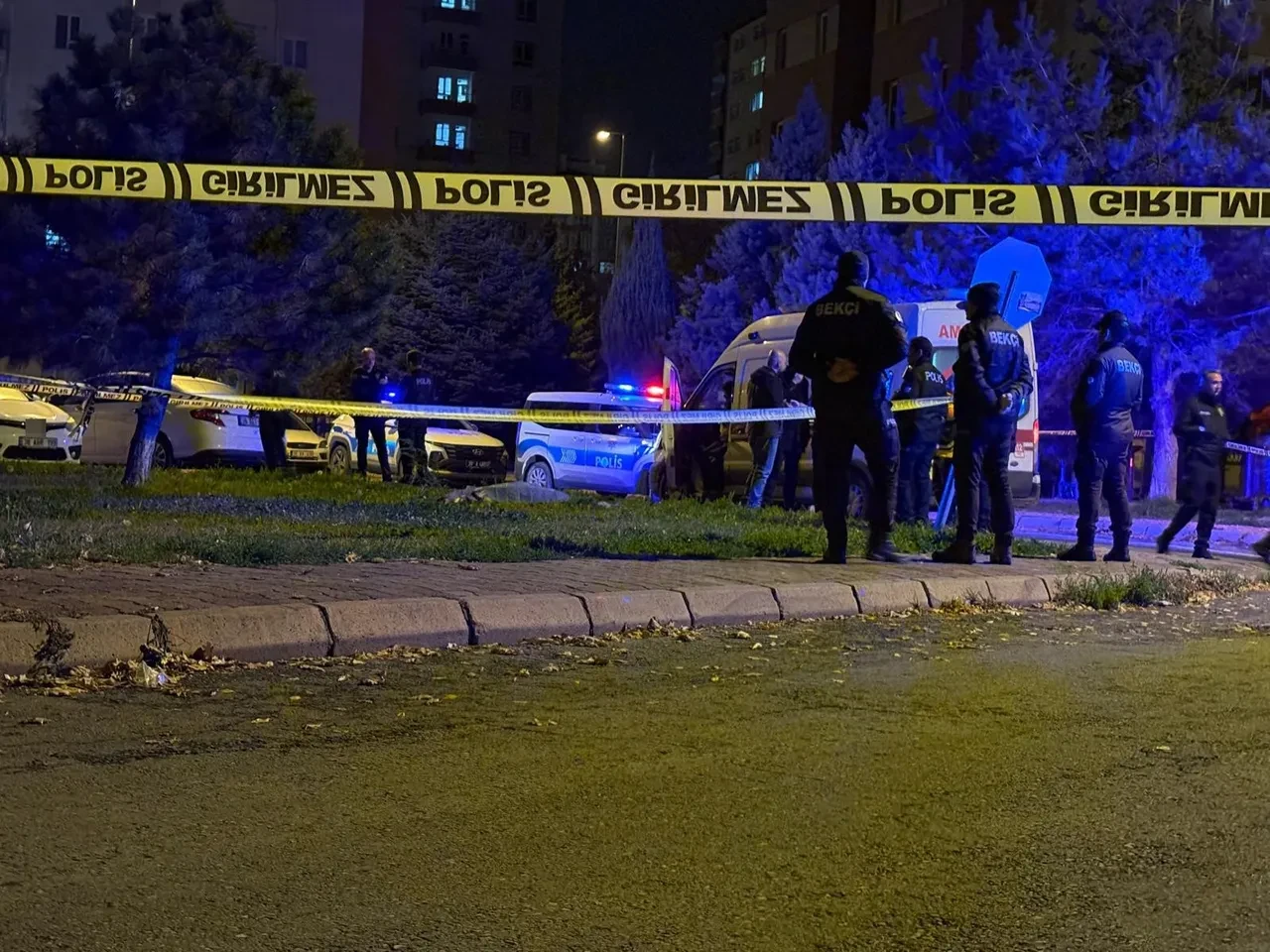 Kayseri’de konuşmak için çağırdığı eşini sokak ortasında öldüren şahıs tutuklandı