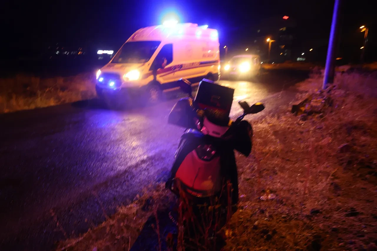 Nevşehir'de kediye çarpmamak için frene basan motosiklet sürücüsü kaza yaptı