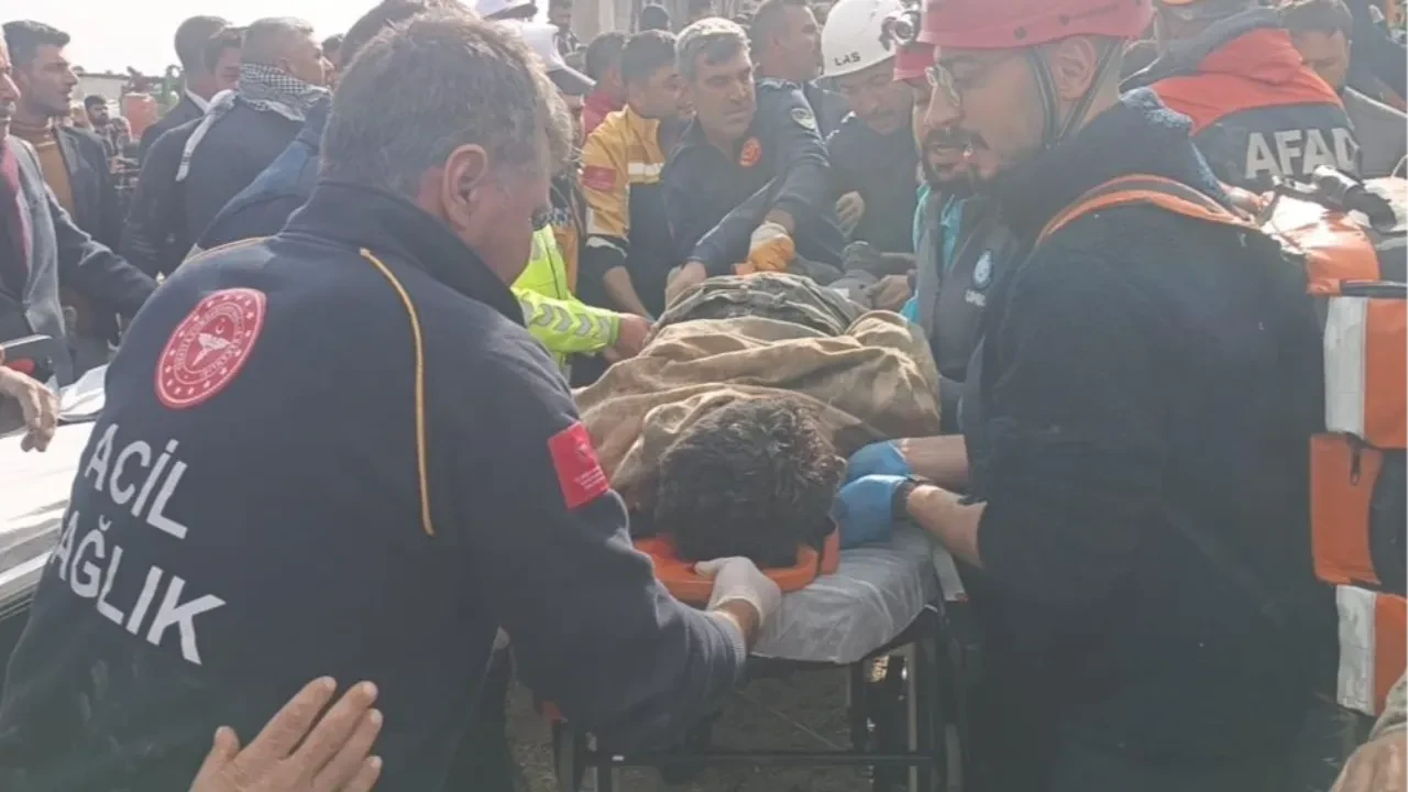 Şanlıurfa'da facia! 5 işçi göçük altında kaldı