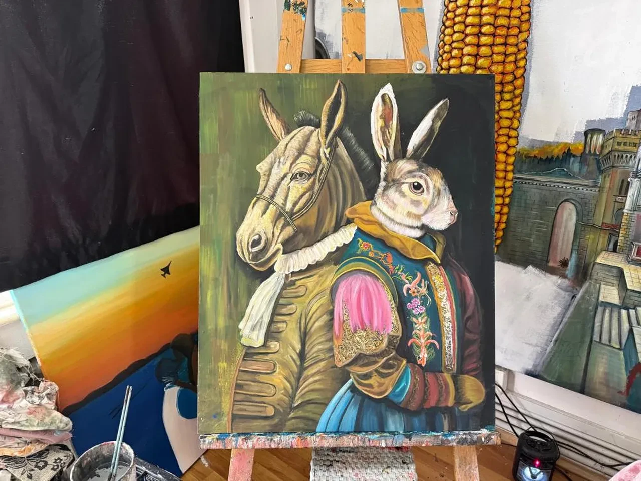 Su fışkıran mısır heykeliyle tanınıyordu! Öğrencilerini 3 günde ressam yapıyor