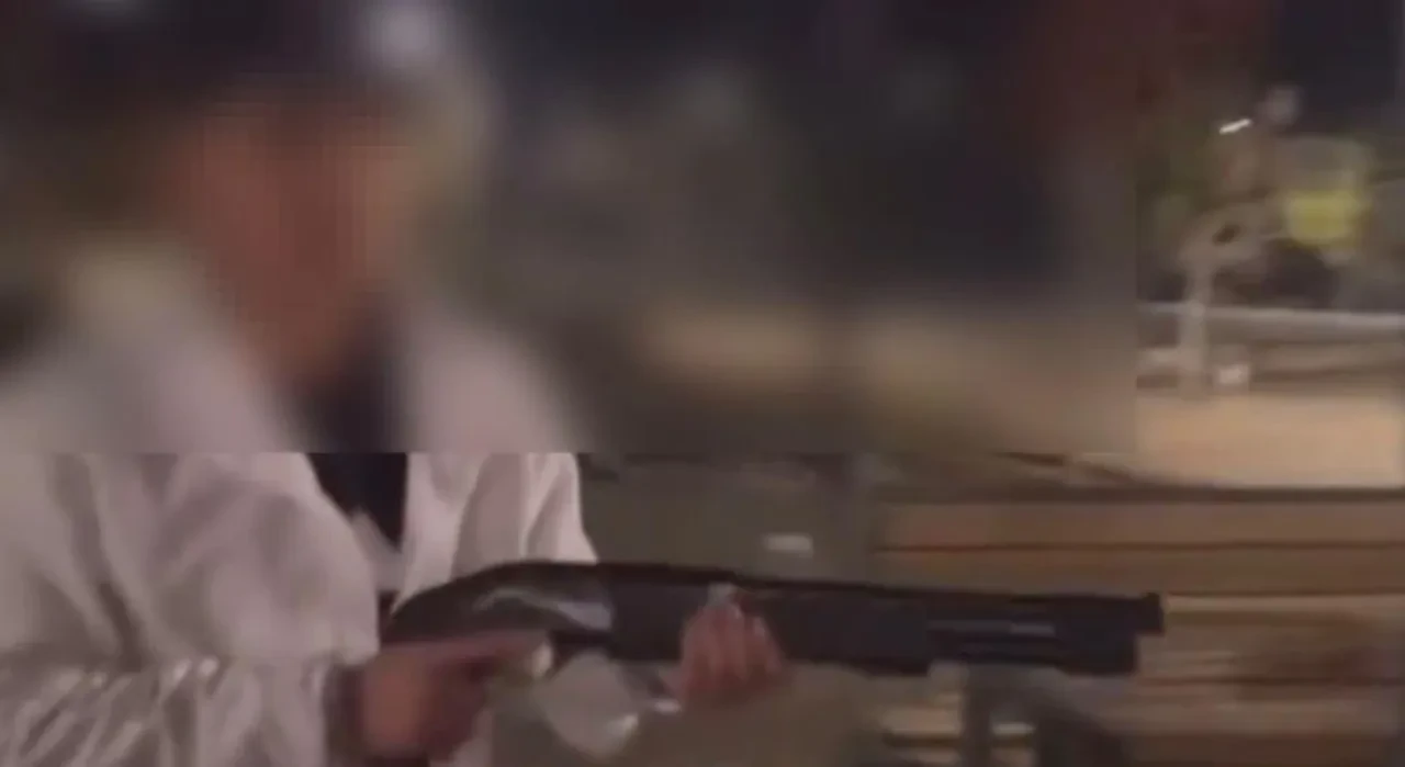 Suça sürüklenen çocuk? Gaziantep'te şoke eden görüntüler: Rastgele ateş açtılar