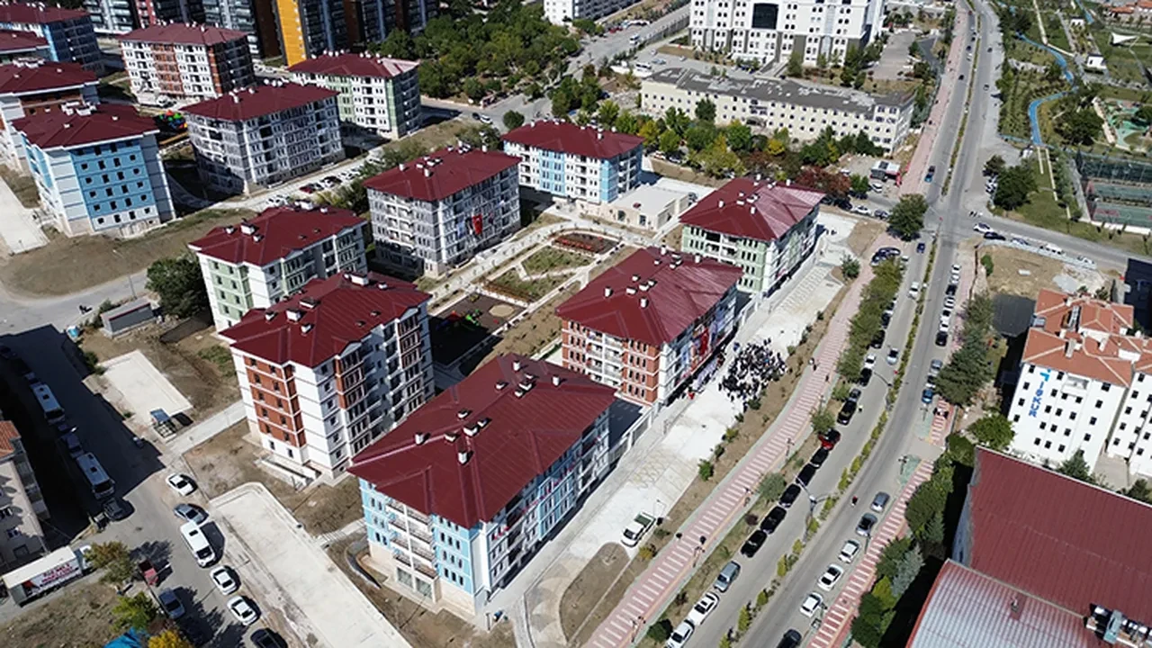 TOKİ başvuru kategorisi genç ne demek, şartları neler? TOKİ 500 bin sosyal konut başvuruları devam ediyor