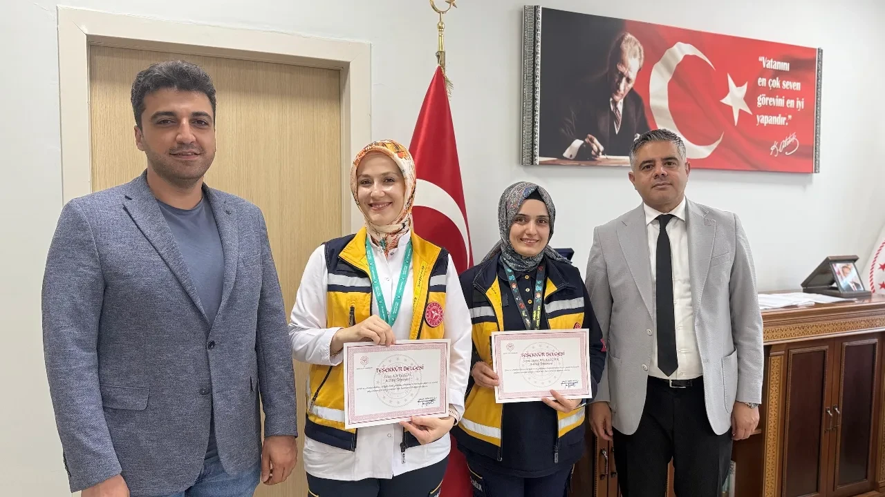 112 talimat verdi, baba uyguladı: Telefonda doğum yaptırdı