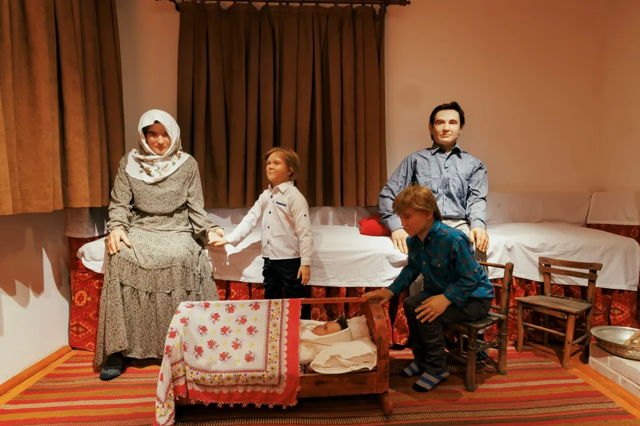 Bakan Ersoy duyurdu: Naim'in evi artık müze