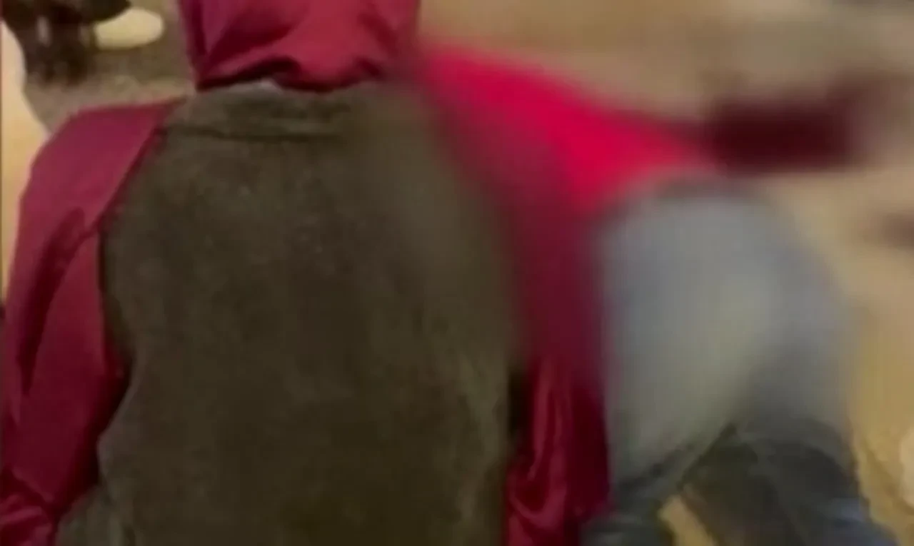 Eski eşine geri döndü diye dehşet saçtı! Adama kurşun yağdırıp kendini vurdu