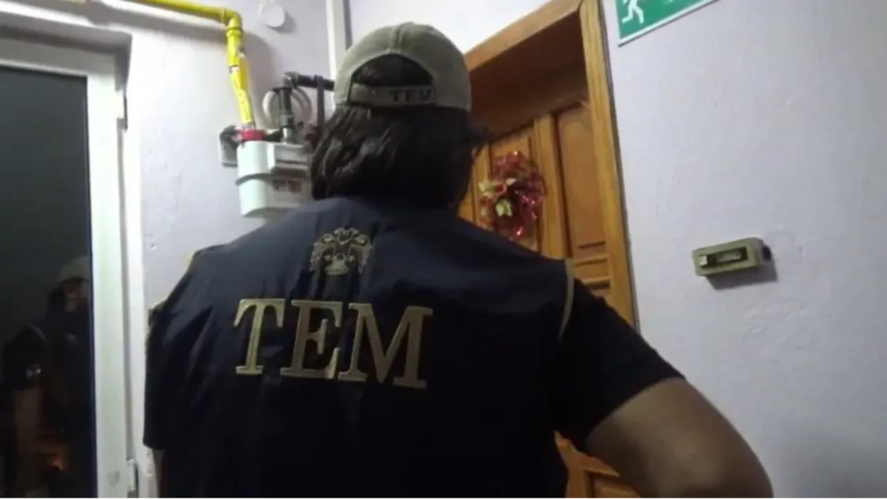 Eskişehir merkezli 4 ilde FETÖ’nün kadın yapılanmasına darbe: Çok sayıda gözaltı var!