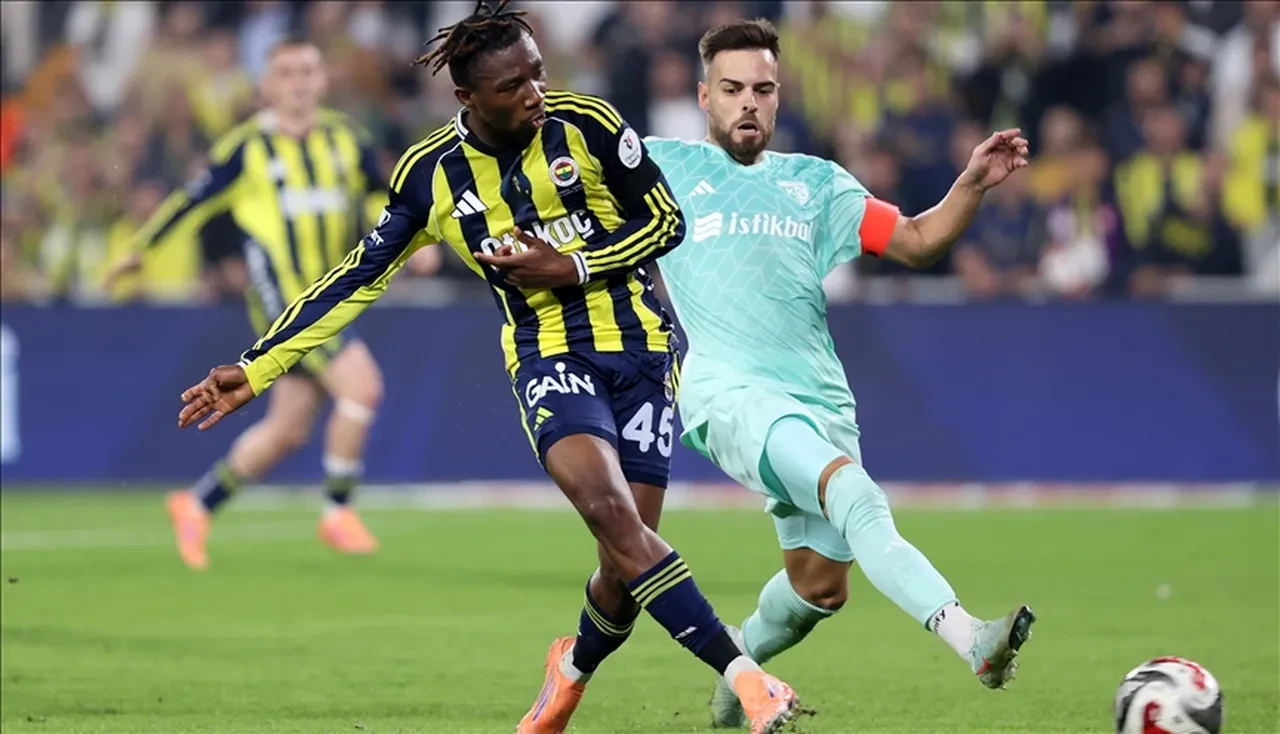 Fenerbahçe'ye yıldız golcü! Yönetim transfer için İtalya'da