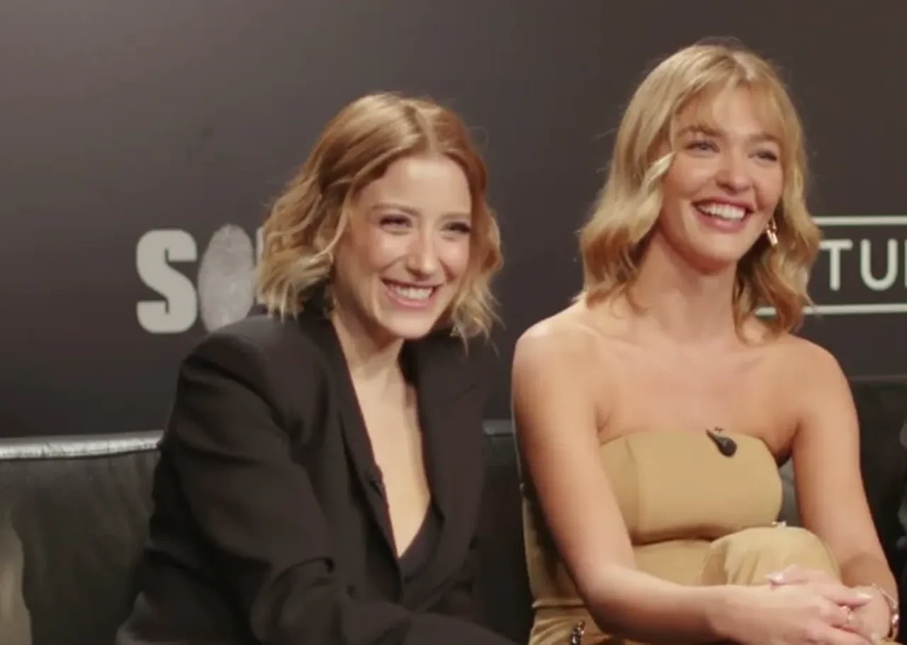 Hazal Kaya ve Melisa Döngel'den yer kapma savaşı! O anlar kameraya yansıdı