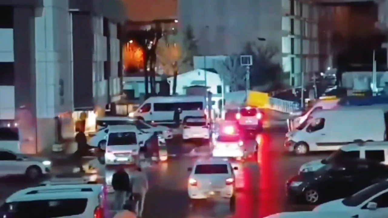 İstanbul merkezli 27 ilde FETÖ operasyonu! 71 şüpheli yakalandı