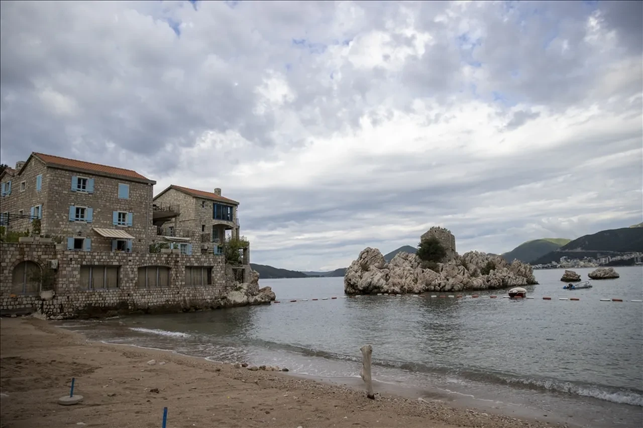 Karadağ'dan müjdeli haber geldi! Vizesiz seyahatin iptali sonrası tarih verildi