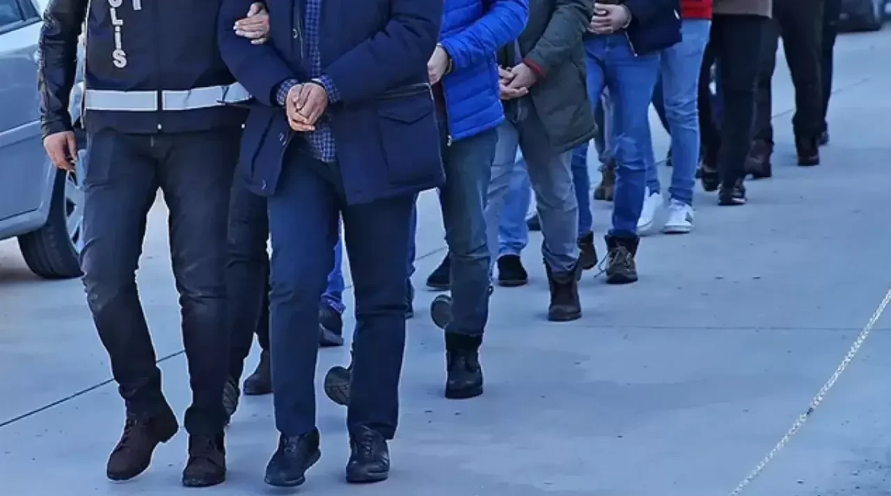 Karaduman suç örgütüne baskın! "Tefecilik, yağma, tehdit ve dolandırıcılık"