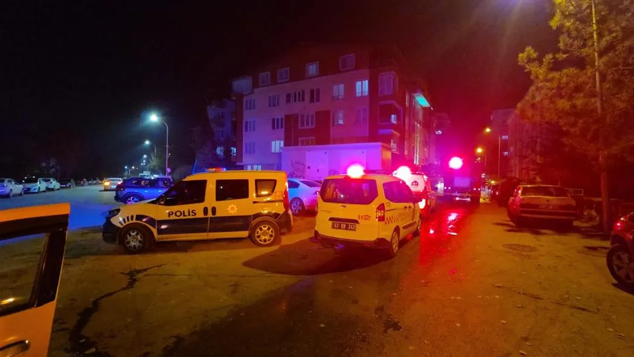 Kütahya'da 5 katlı binada yangın paniği! Mahalle ayağa kalktı