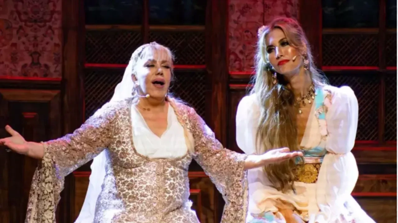 Mine Koşan ile Çağla Şıkel olayı mahkemeye taşındı! İşten çıkarma krizi büyüyor 