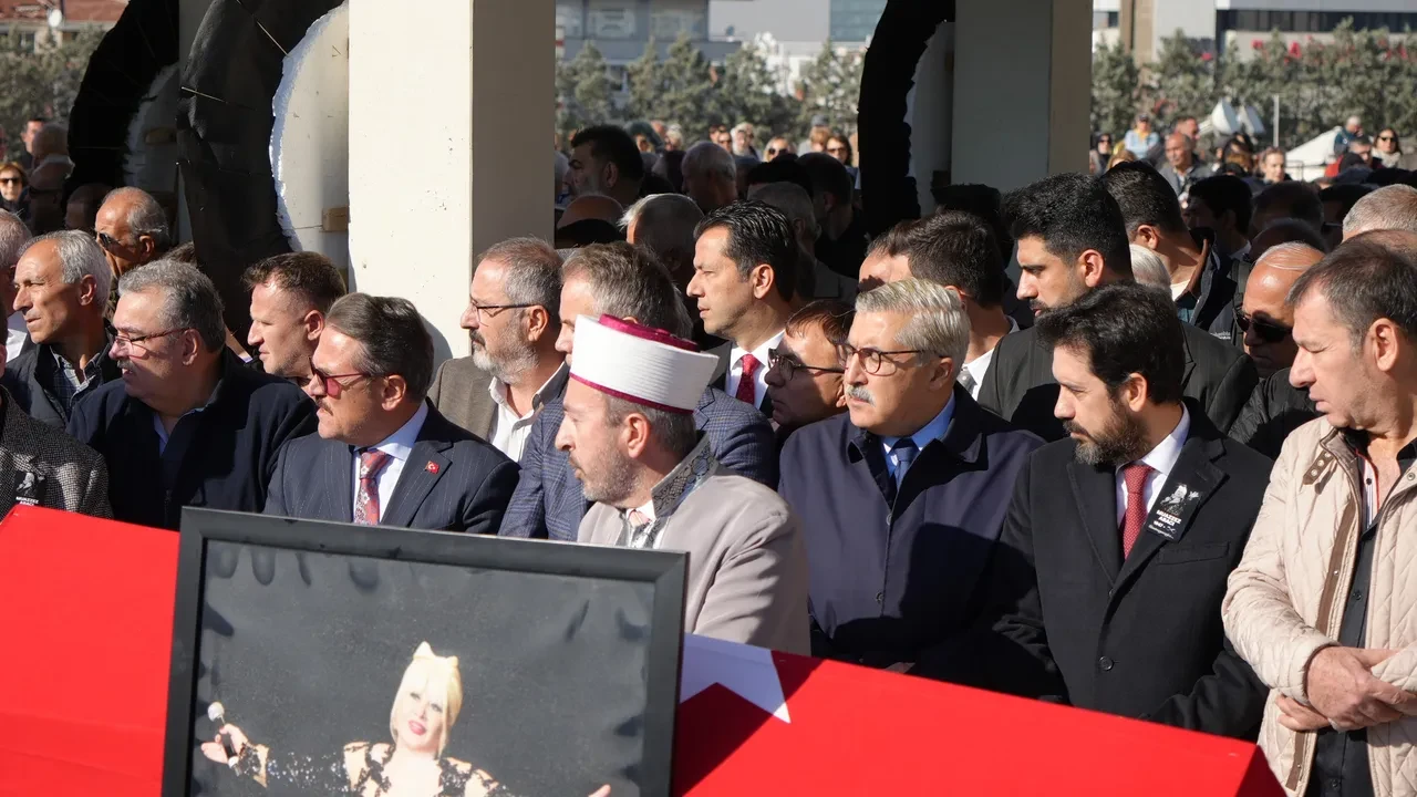 Muazzez Abacı son yolculuğuna uğurlandı