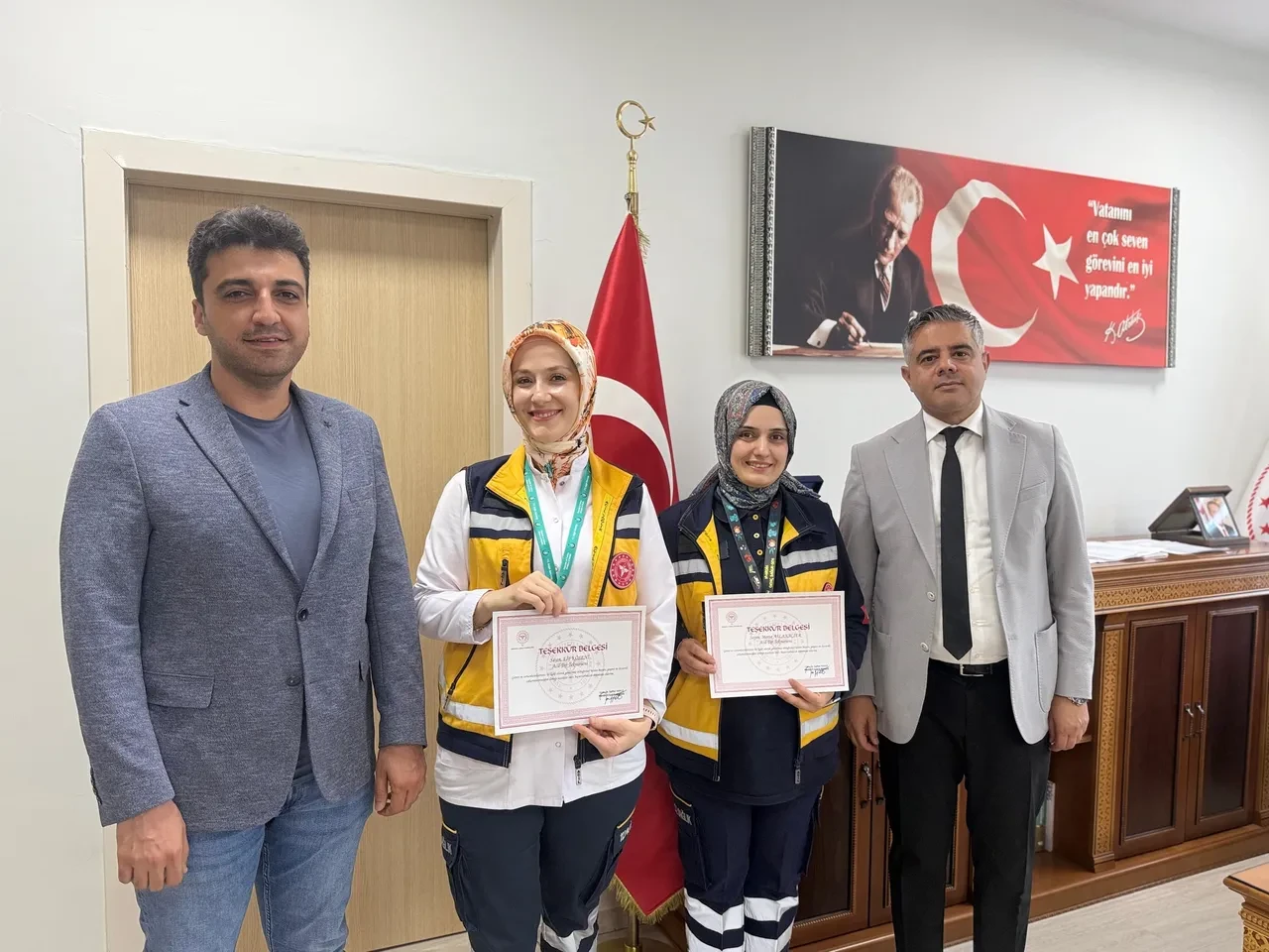 Telefonla gelen mucize! Hamile eşine 112'nin yönlendirmesiyle doğum yaptırdı