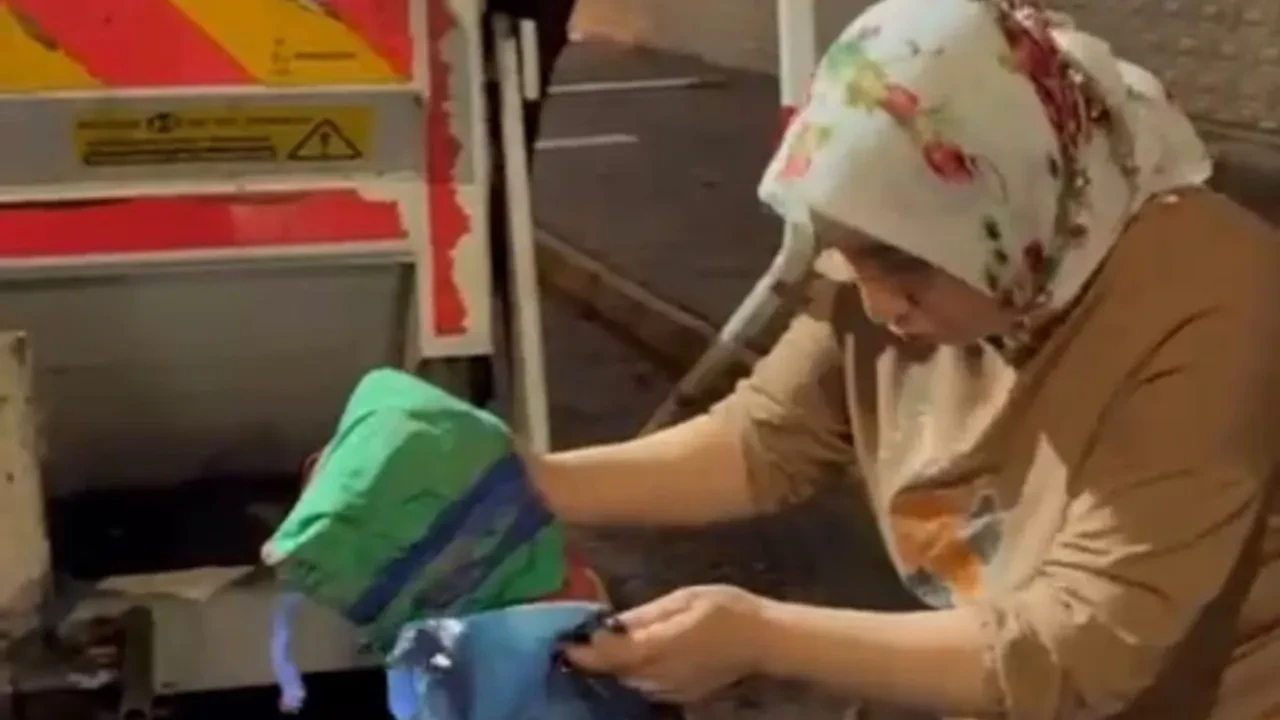 Para ve altın dolu poşeti yanlışlıkla çöpe attılar!