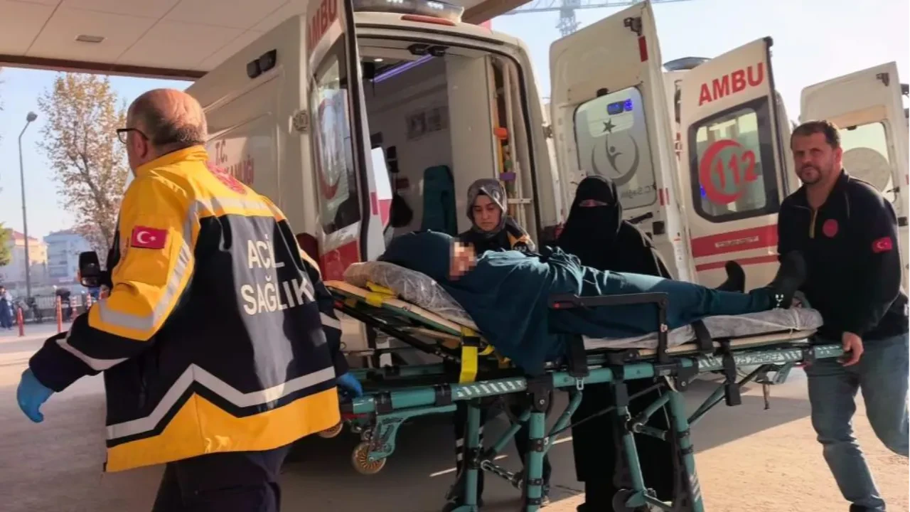 Zehirlenme vakaları peş peşe: Bursa'da 3 kişilik aile yedikleri yemekten hastanelik oldu!